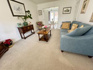 Lounge- click for photo gallery